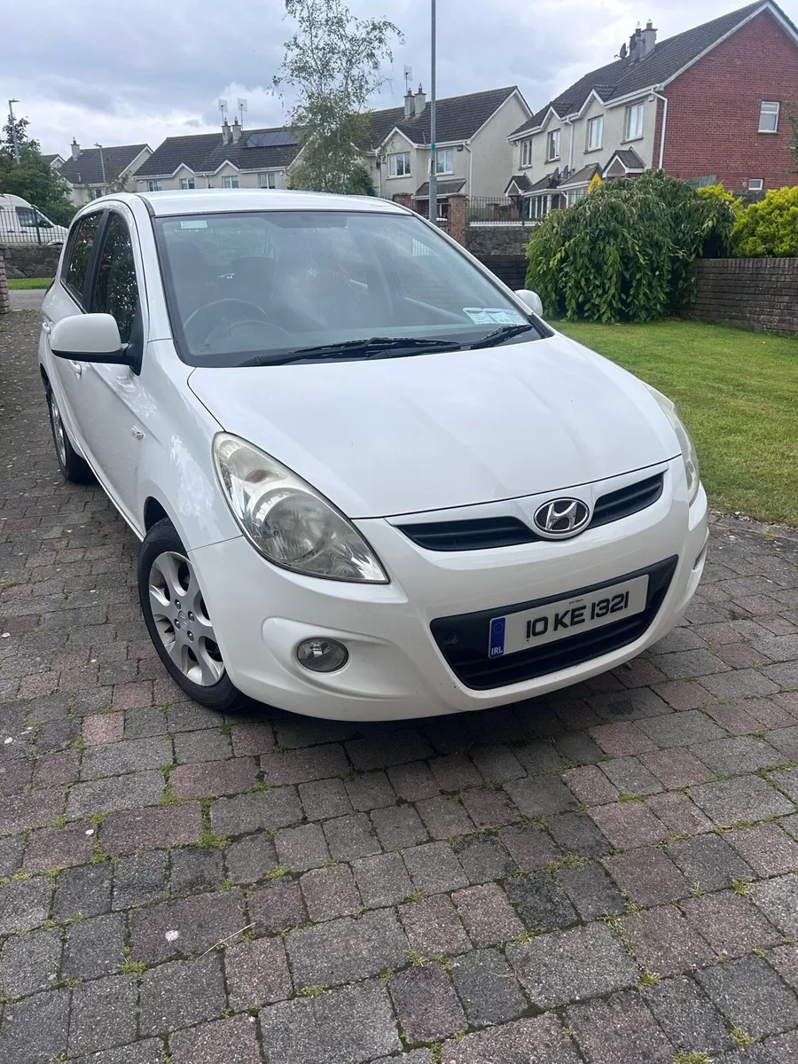 2010 Hyundai i20 - Image 1