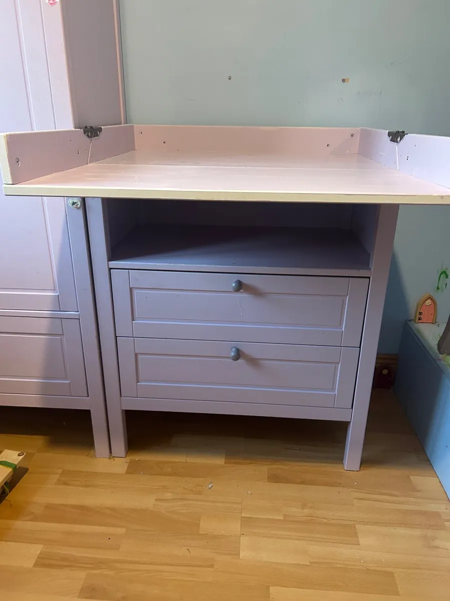 Child’s wardrobe and changing table - Image 2
