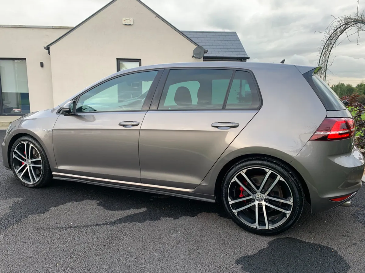 Volkswagen Golf 2016 GTD - Image 3
