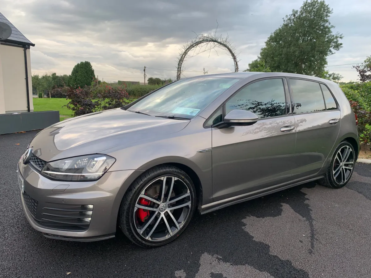 Volkswagen Golf 2016 GTD - Image 2