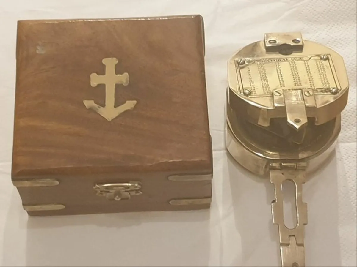 Vintage Brass Compass - Image 3
