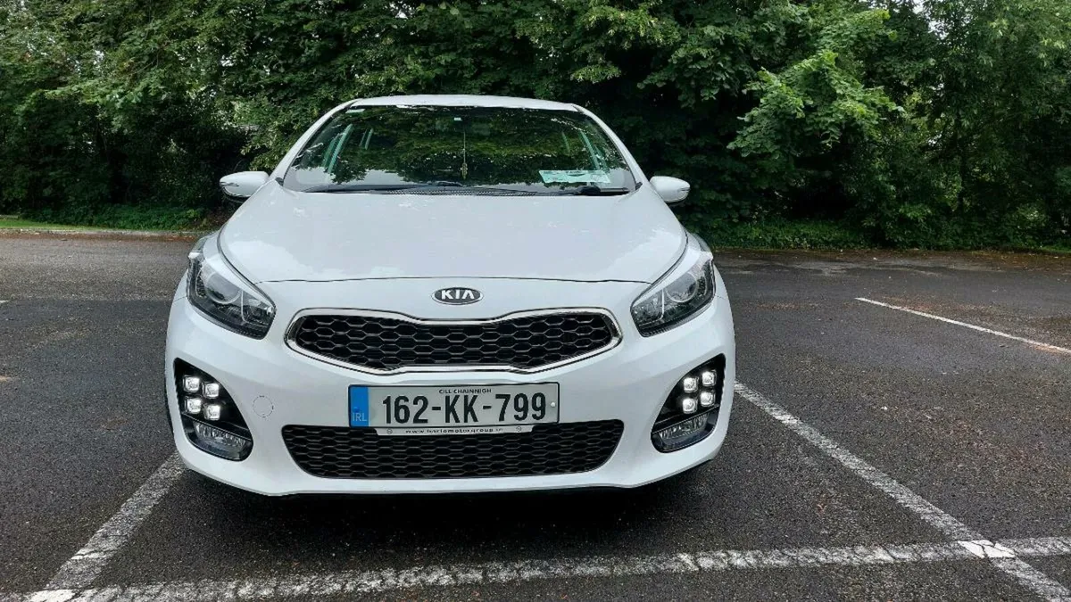 Pristine Kia Ceed GT spec - Image 2
