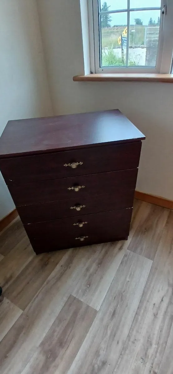 Furniture house clear out - Image 1