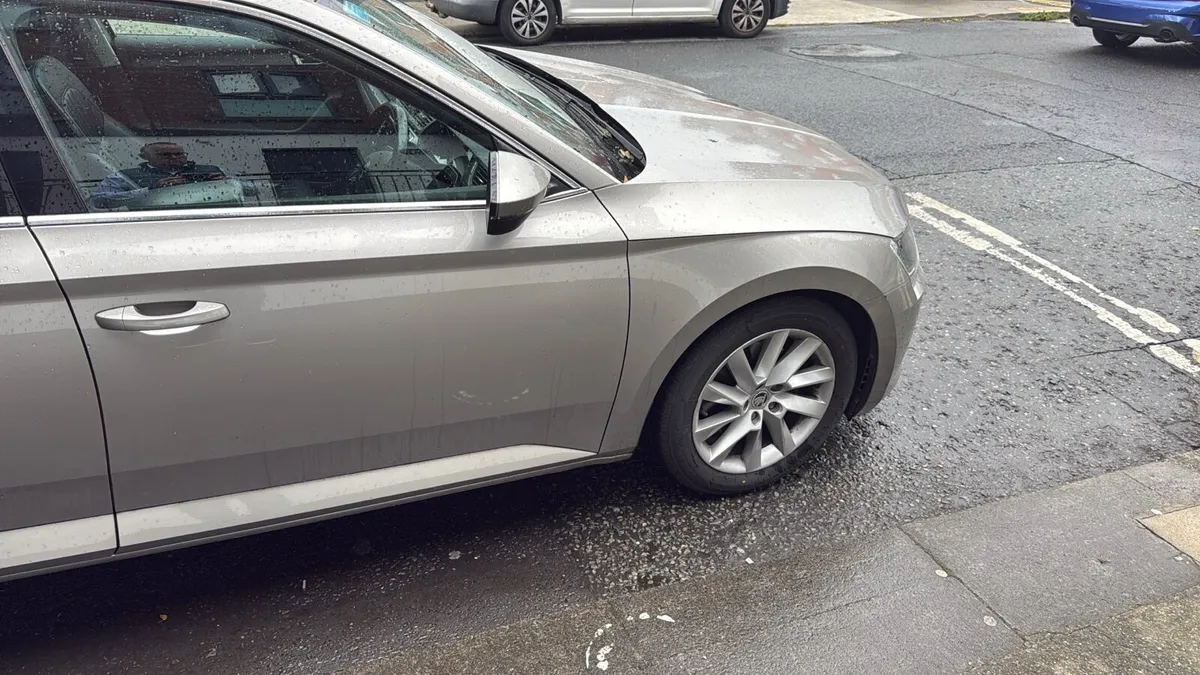 Skoda Superb Style Estate 150bhp DSG - Image 3