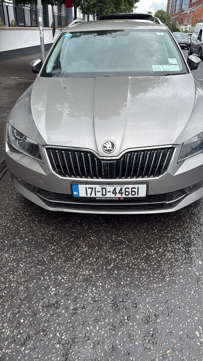 Skoda Superb Style Estate 150bhp DSG - Image 4