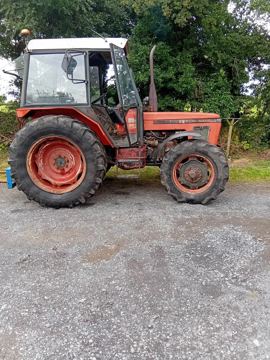 Tractor - Image 2