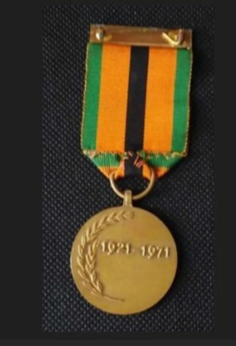 IRA Medal Collection - Image 1