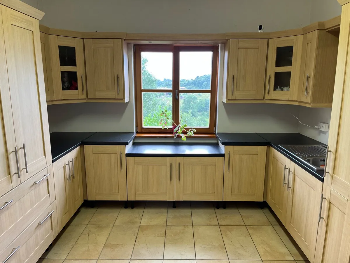 Kitchen units - Image 3