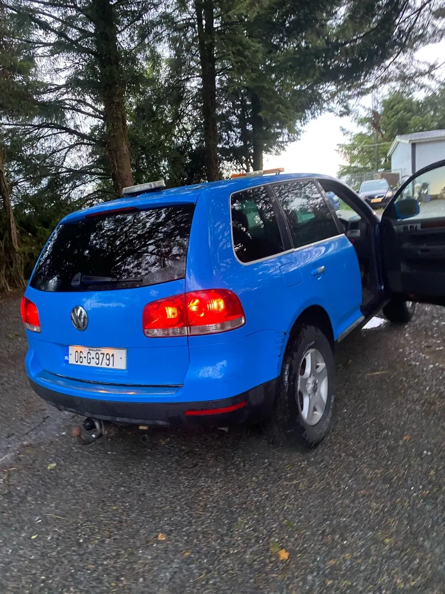 Volkswagen Touareg jeep doe 01/26 - Image 3