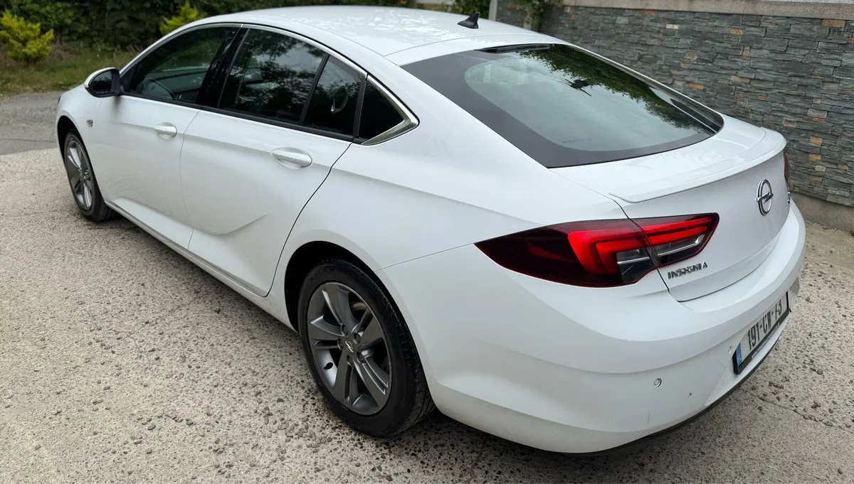 2019 opel insignia diesel Sri nct & tax Low kms - Image 3