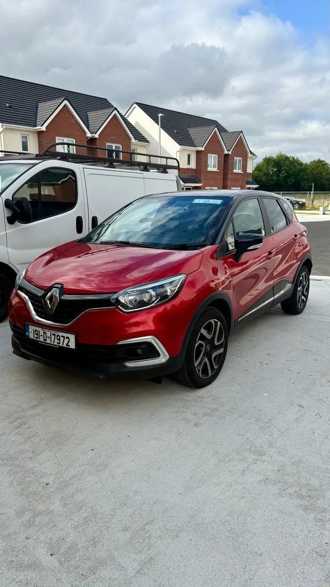 Renault Captur 1.5 Diesel - Image 1