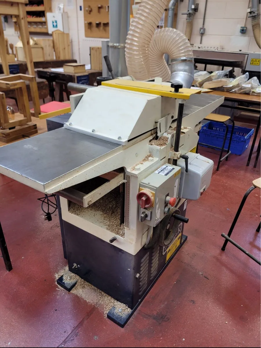 Ex school wood machinery just in - Image 4