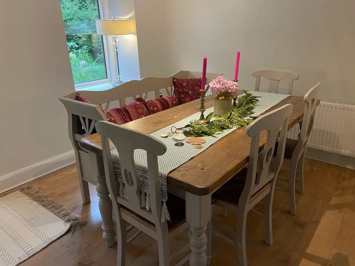 Dining - Image 2
