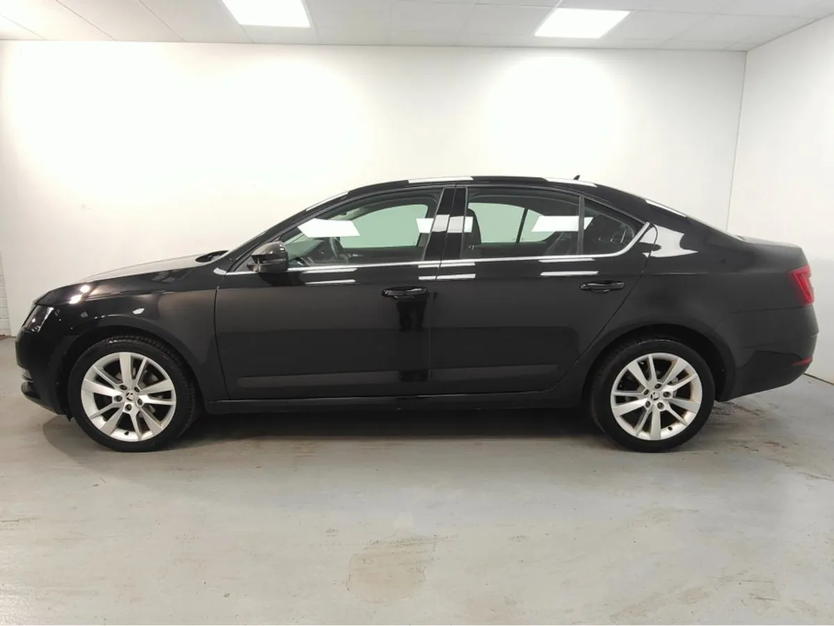 Skoda Octavia Style 1.6 TDI 115HP 4DR - Image 3
