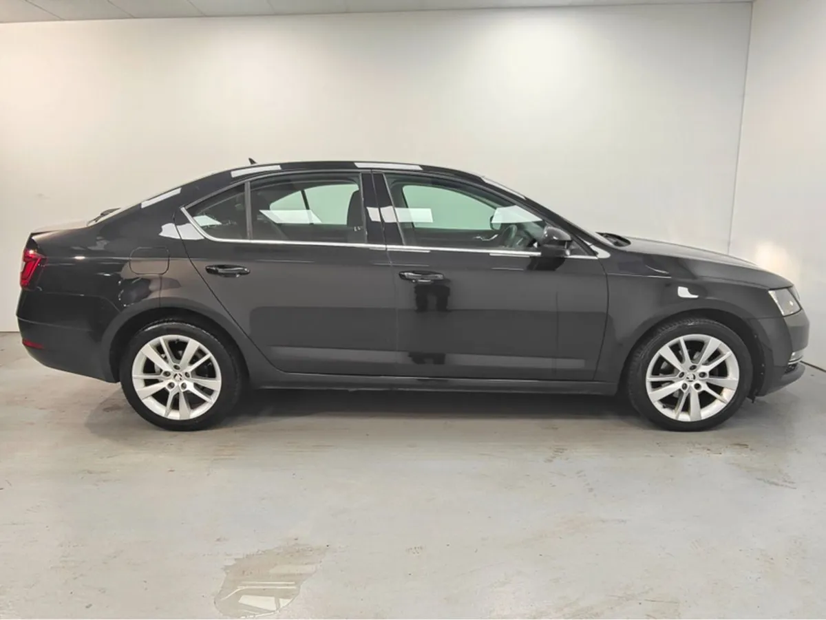 Skoda Octavia Style 1.6 TDI 115HP 4DR - Image 4