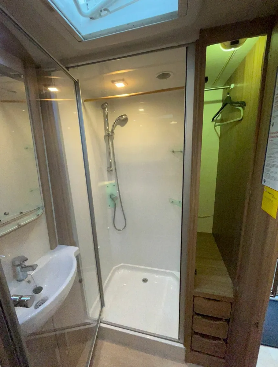 2015 Lunar Eclipse 15/2 – 2 Berth Caravan - Image 4