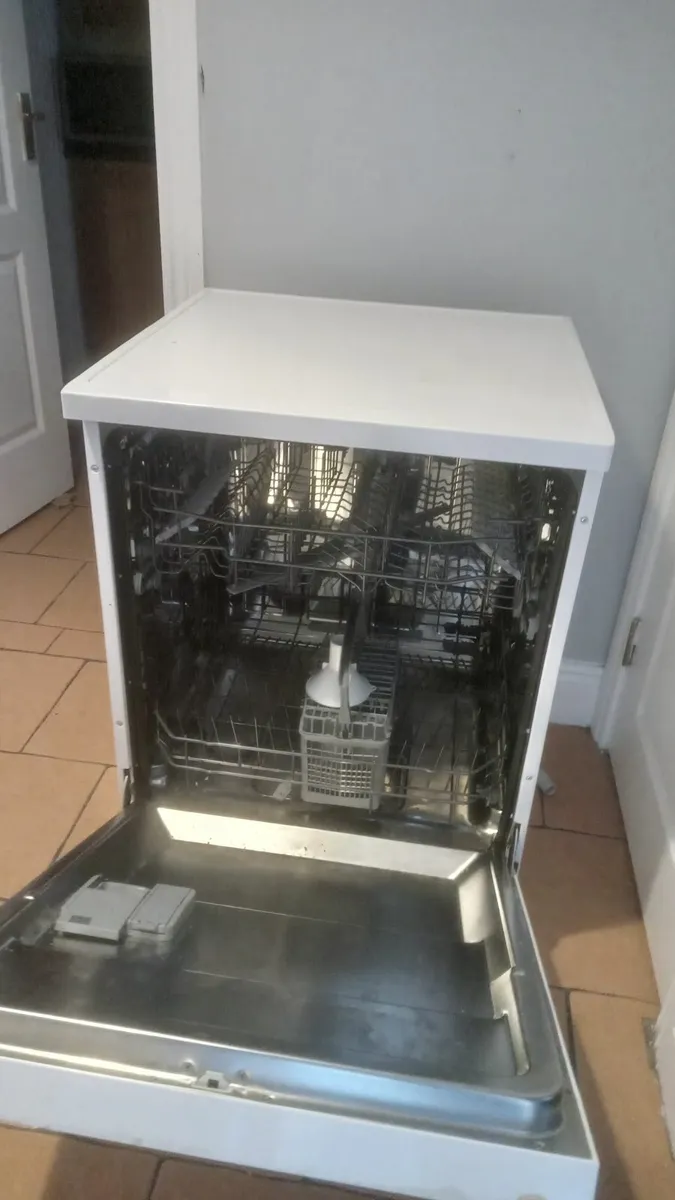 Dishwasher machine - Image 2