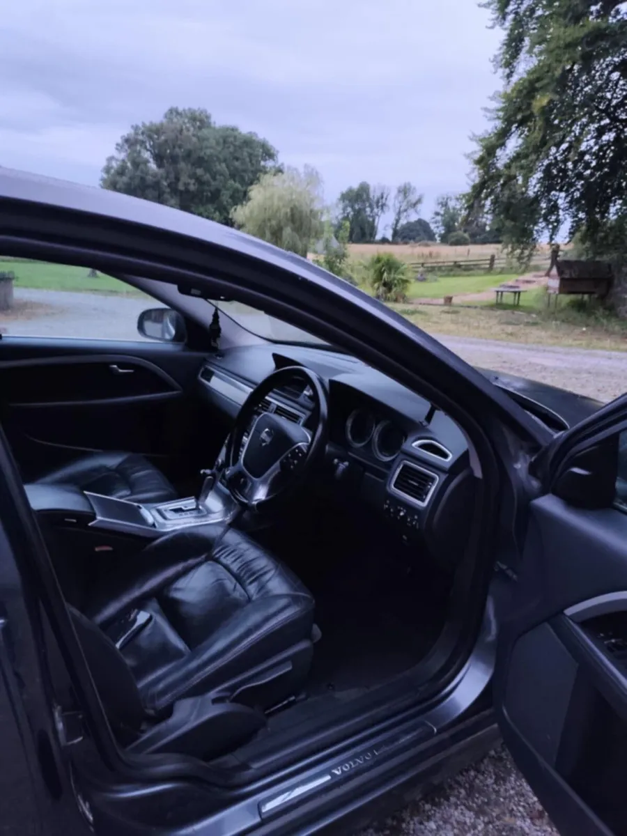 2012 Volvo S80 - Image 3
