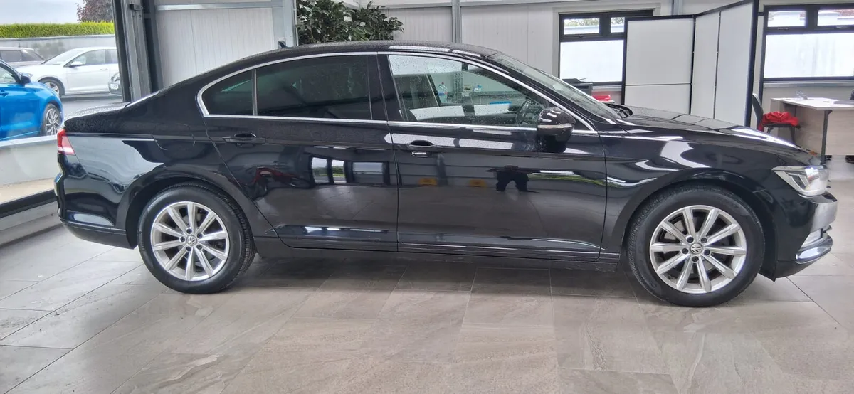 18 VOLKSWAGEN PASSAT 2.0 DIESEL - Image 3