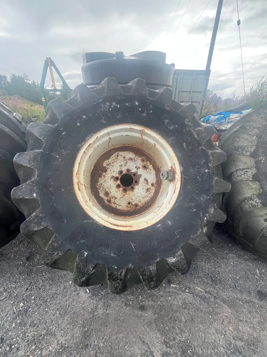 Ford Tyres and rims - Image 1