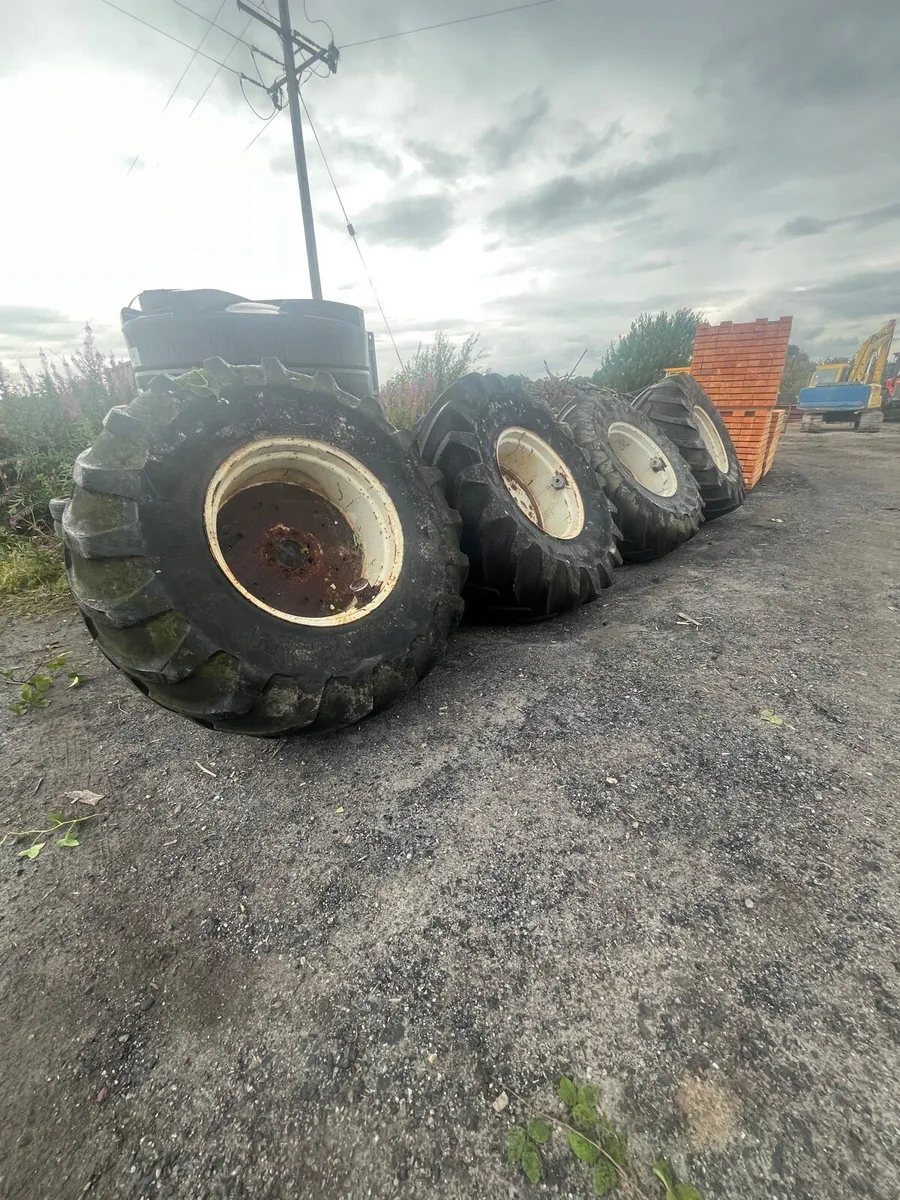 Ford Tyres and rims - Image 2
