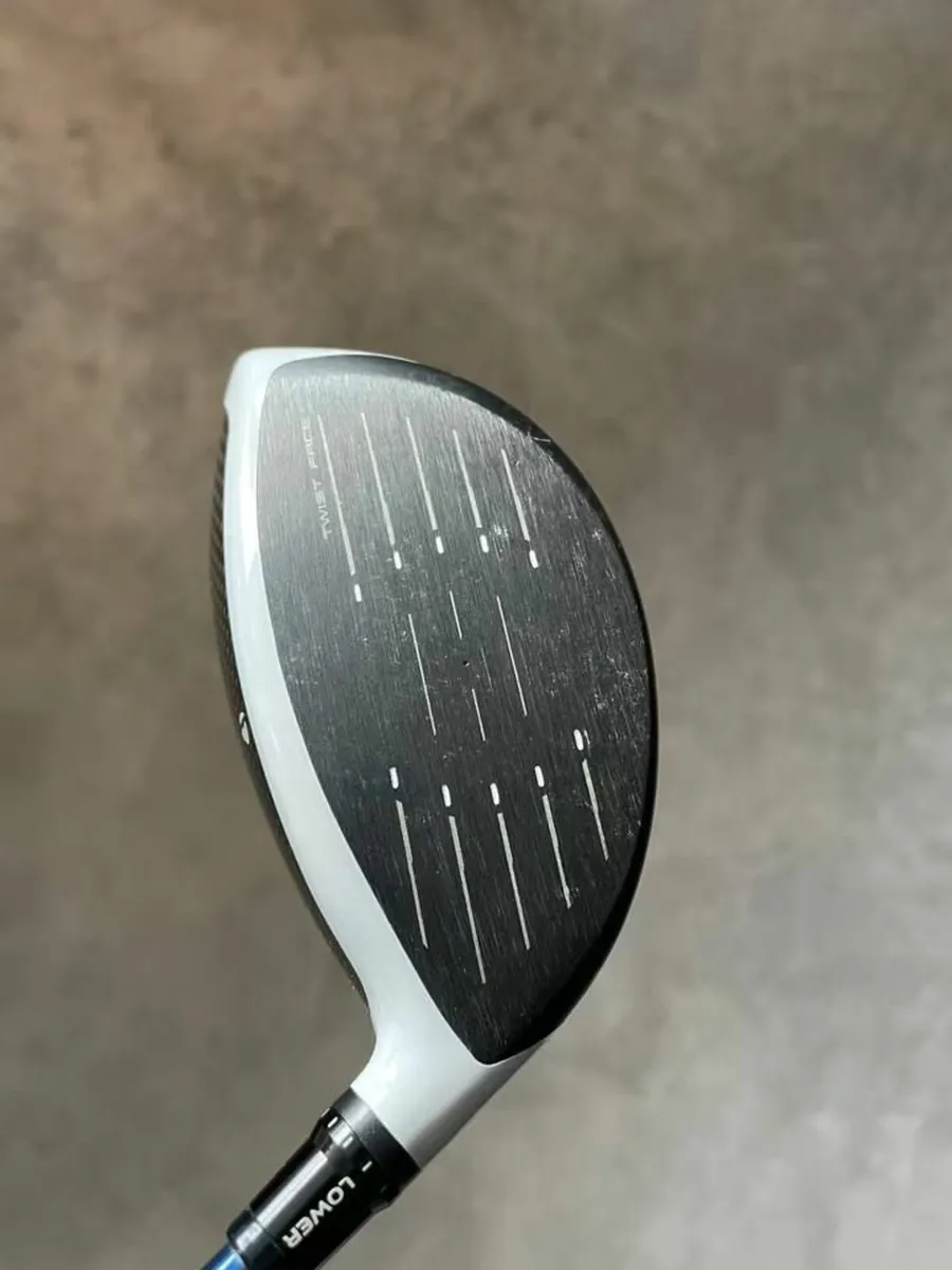 TaylorMade Sim 2 Max 10.5° - Image 3