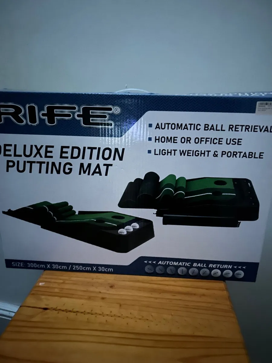 Putting Mat