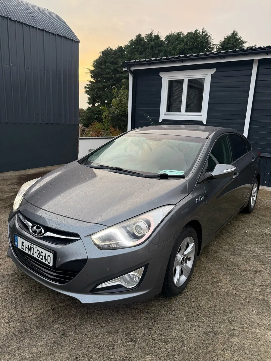 Hyundai i40 executive - Image 1