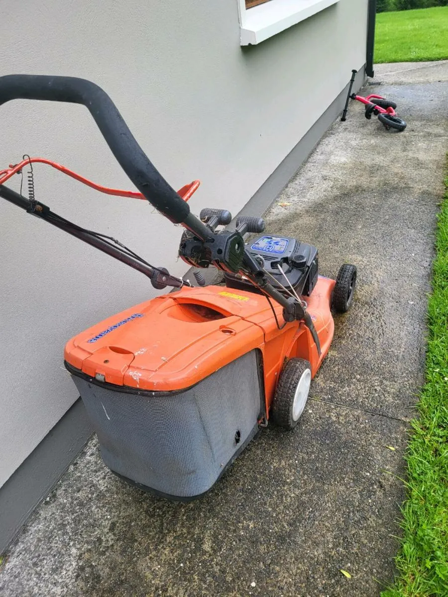 Husqvarna lawnmower - Image 2