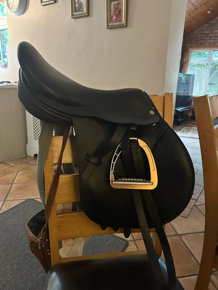 Jumping Saddle - Image 1
