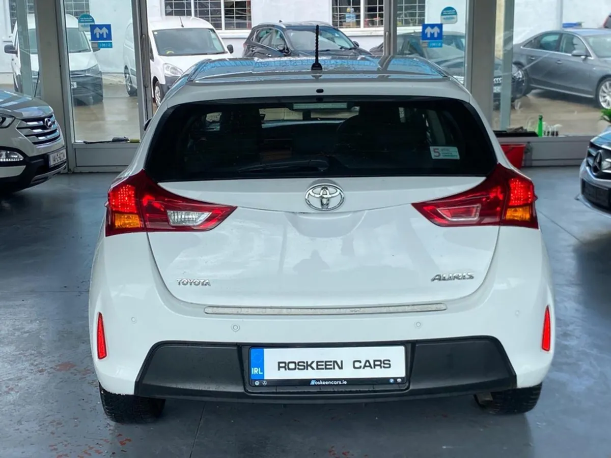 Toyota Auris 1.4 D-4d Active S/S 5DR - Image 4