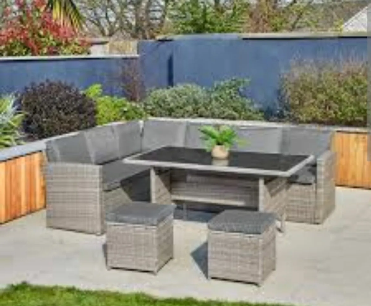 9 seater garden furniture set