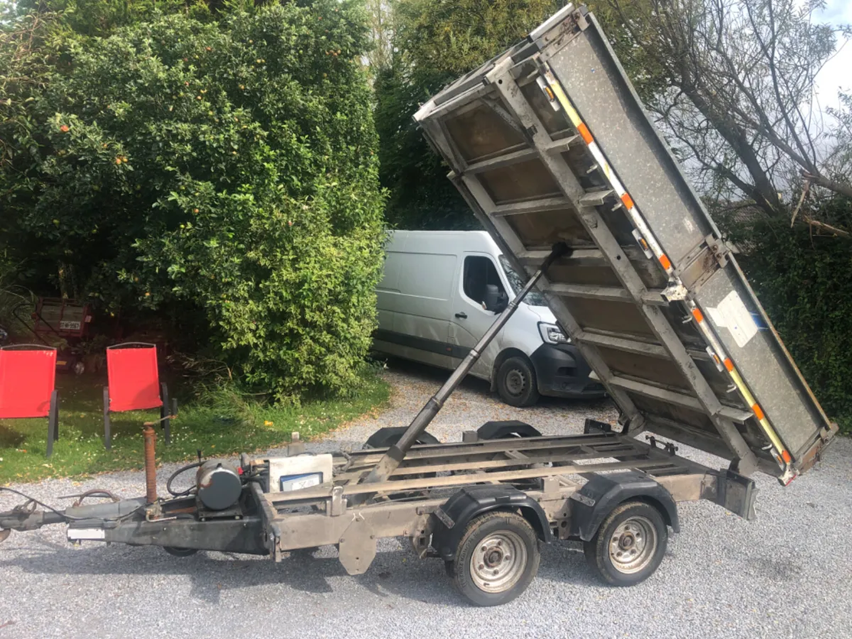Tipper 10x5’6 - Image 1