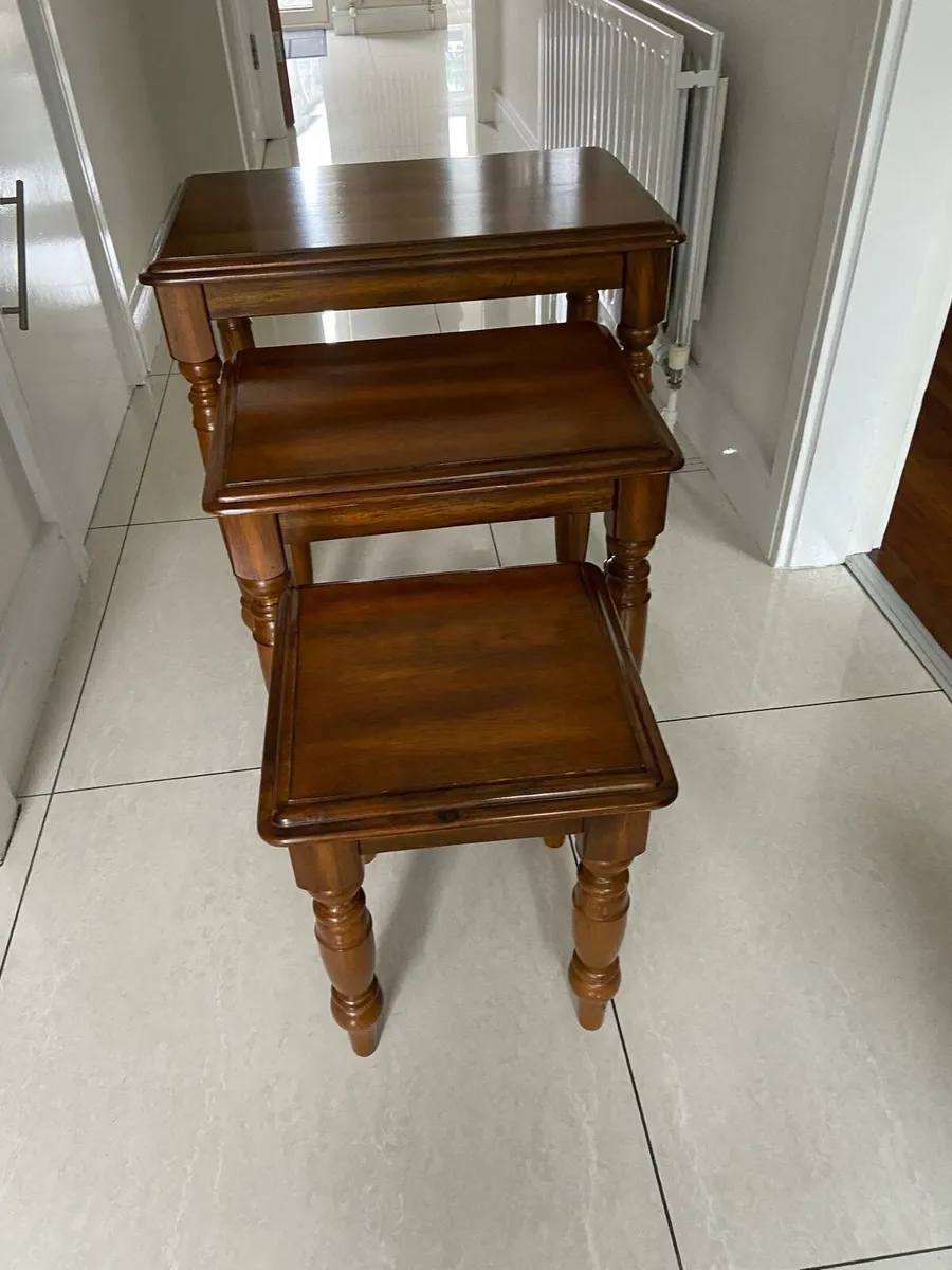 Nest of tables - Image 3