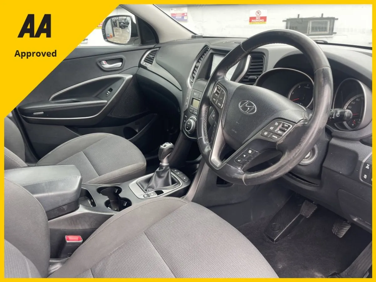Hyundai Santa Fe 4WD Executive Free Delivery - Image 2