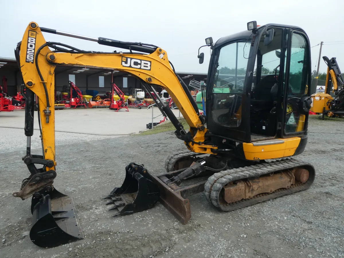 JCB 8026CTS Digger - Image 1