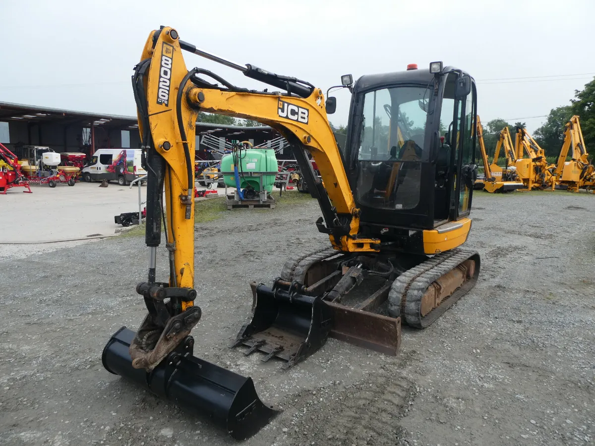 JCB 8026CTS Digger - Image 3