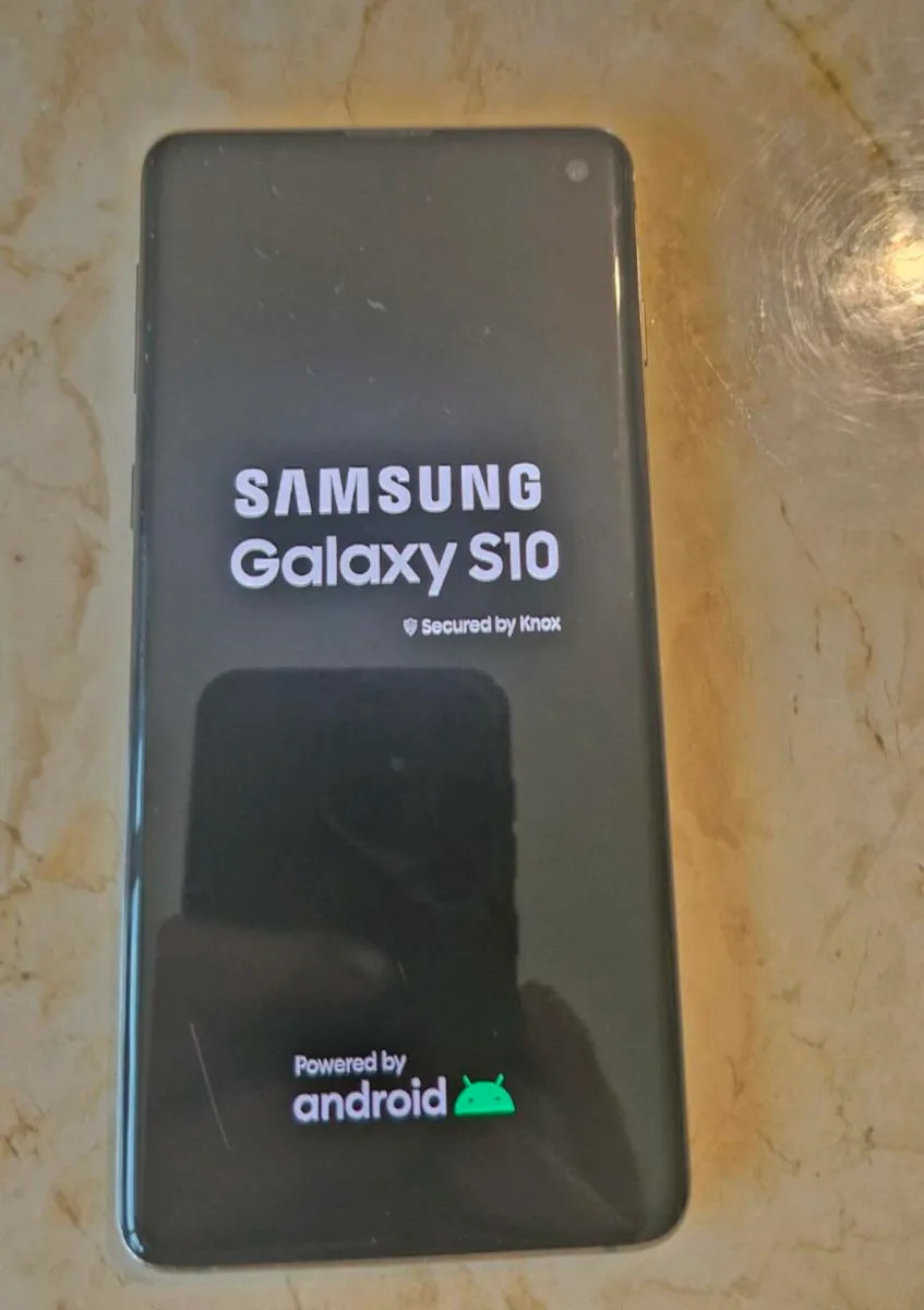 Samsung Galaxy S10+ Plus 128gb 
in good condition - Image 2