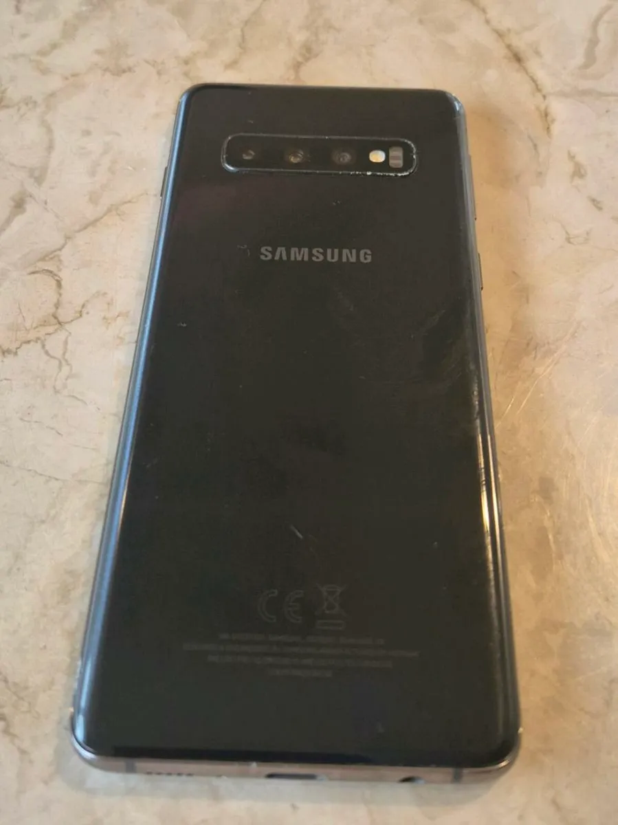 Samsung Galaxy S10+ Plus 128gb 
in good condition - Image 4