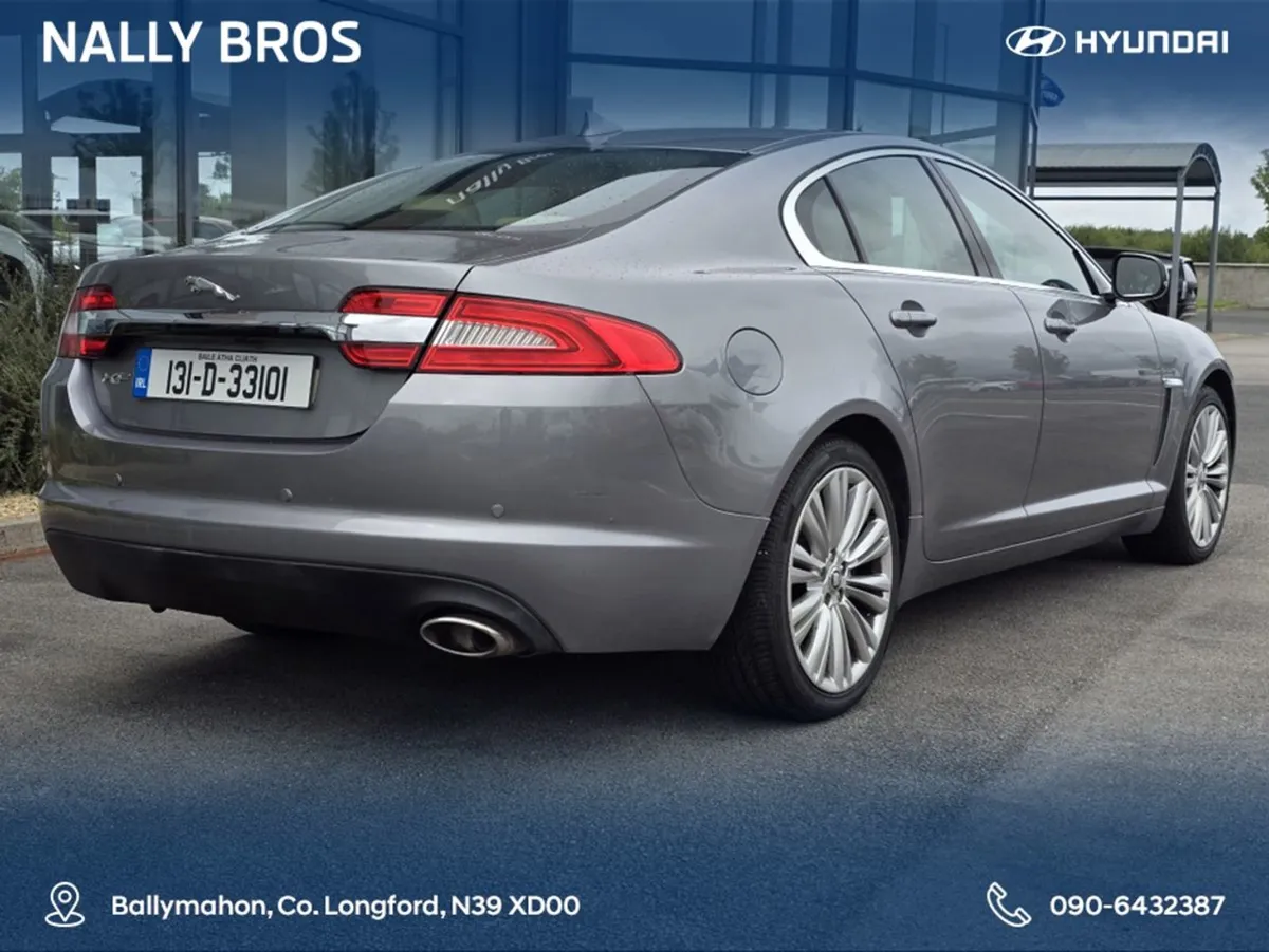 Jaguar XF 2.2 D Luxury 200PS 4DR Auto - Image 2