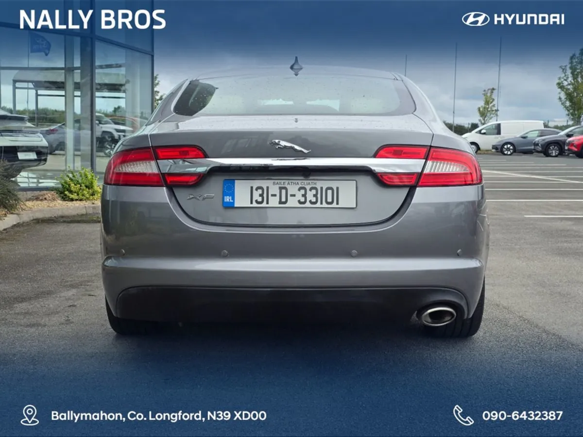Jaguar XF 2.2 D Luxury 200PS 4DR Auto - Image 3