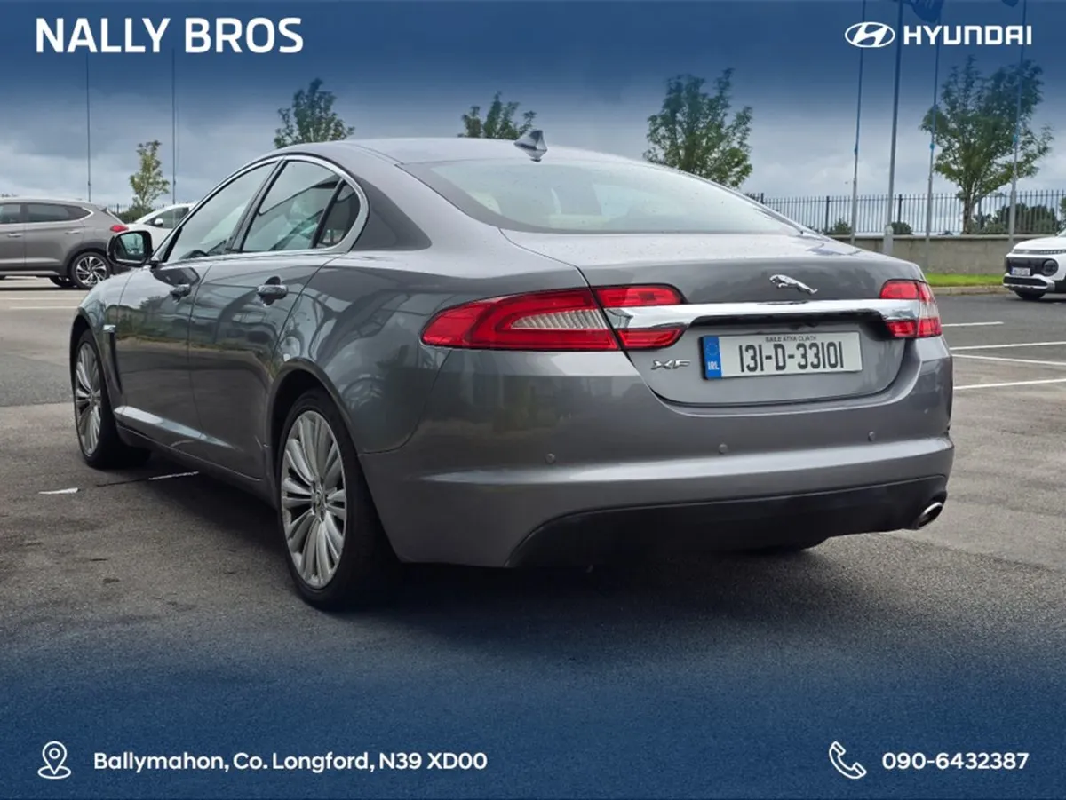 Jaguar XF 2.2 D Luxury 200PS 4DR Auto - Image 4