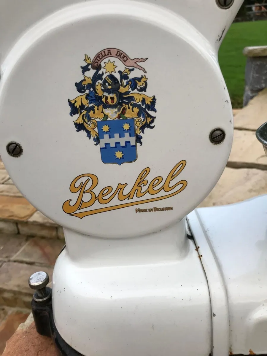 Vintage Berkel Weighing Scales - Image 4
