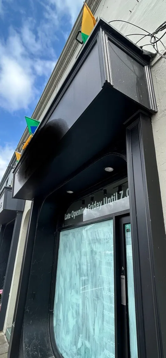 Shop Front - Image 4