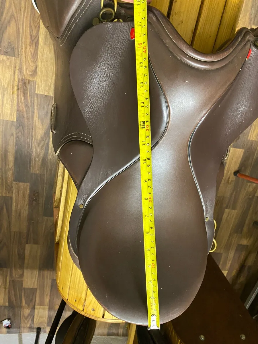 M&J 16.5 brown Leather saddle - Image 2