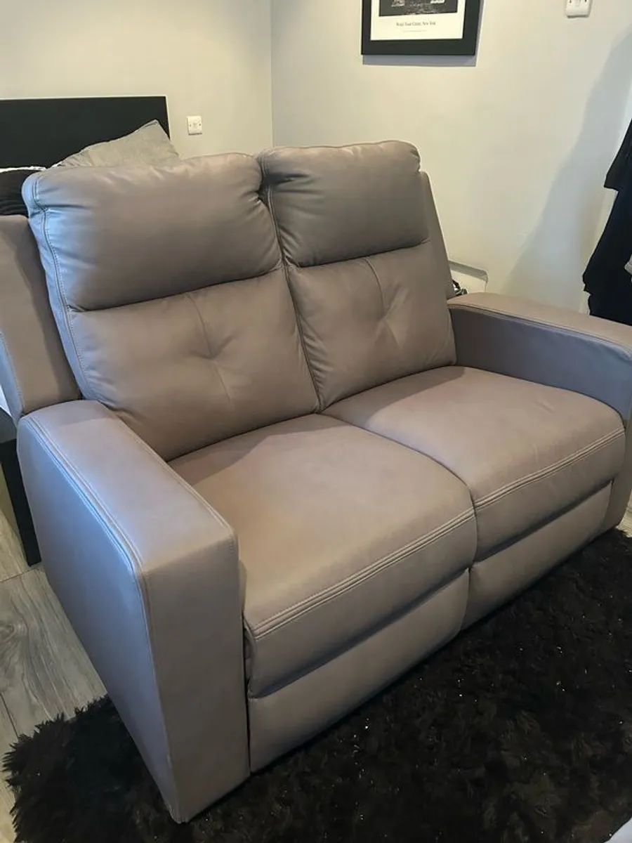 2 seater sofa with cushions and blanket - Image 4