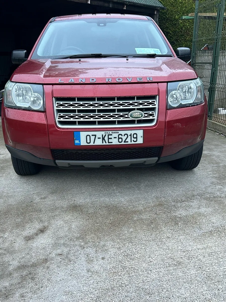 Land Rover - Image 1