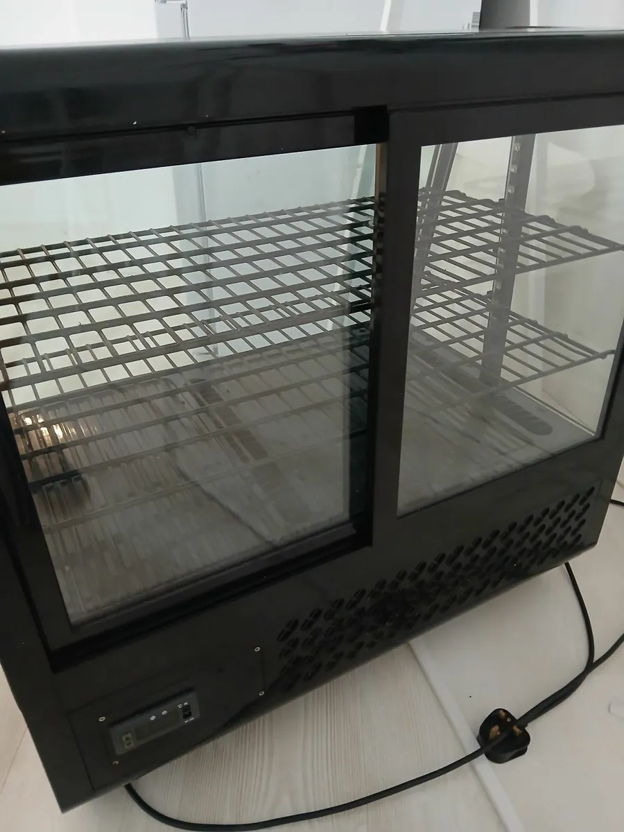 Counter top fridge - Image 4