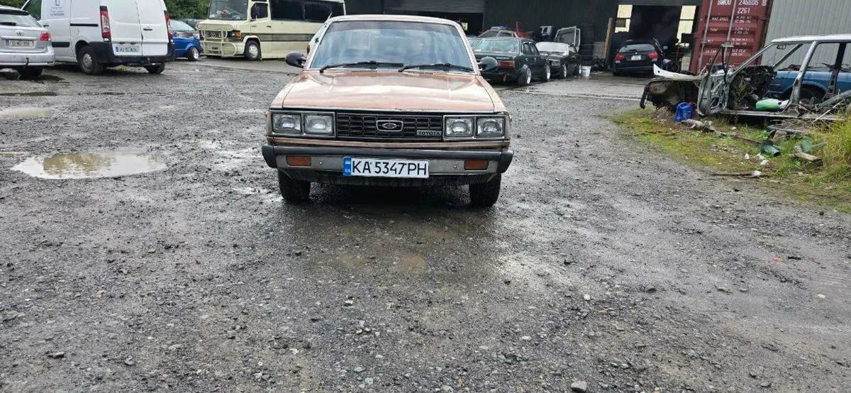 toyota corona 1980 - Image 4