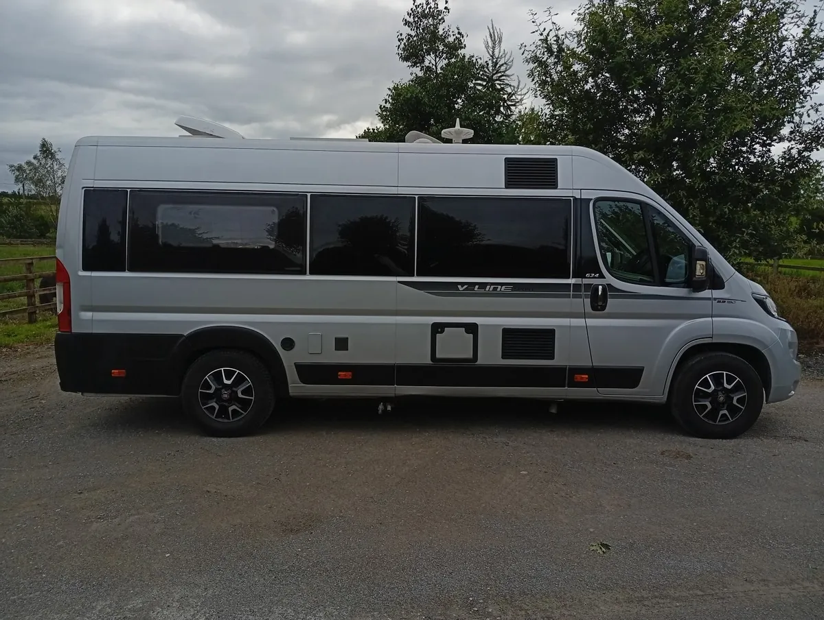 Campervan 2019 Auto-Trail V-Line 634 Sport - Image 3